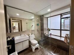 Waterfront Gold (D16), Condominium #639974121
